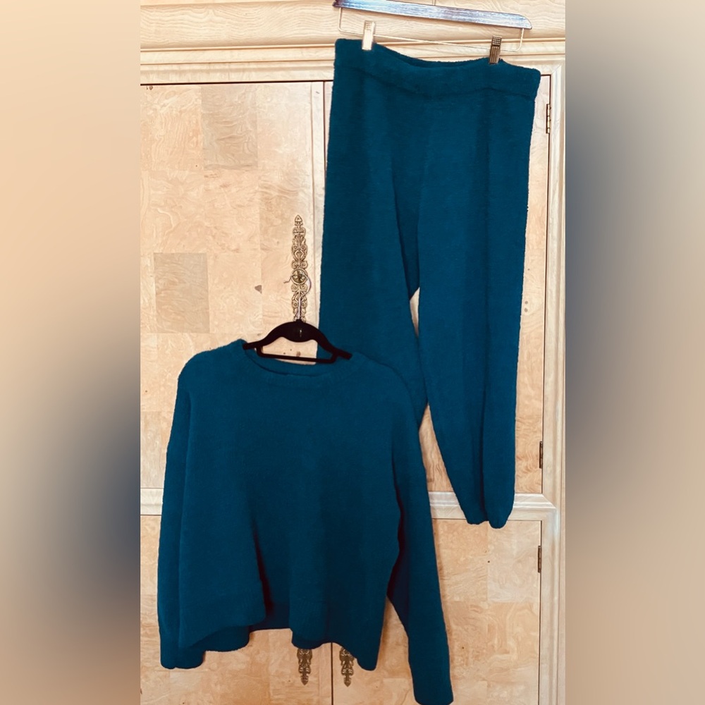 Eddie Bauer Women’s Loungewear Set
